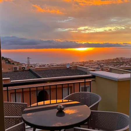 Апартаменты Sunshine With Sea Viev Адехе